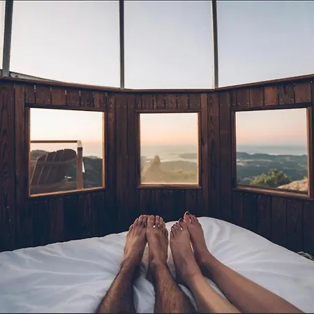 אוהל מפואר Cocoon Village